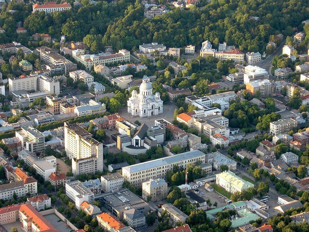 Город литва фото. Каунас. Каунас город. Центр Каунаса. Каунас Литва фото.